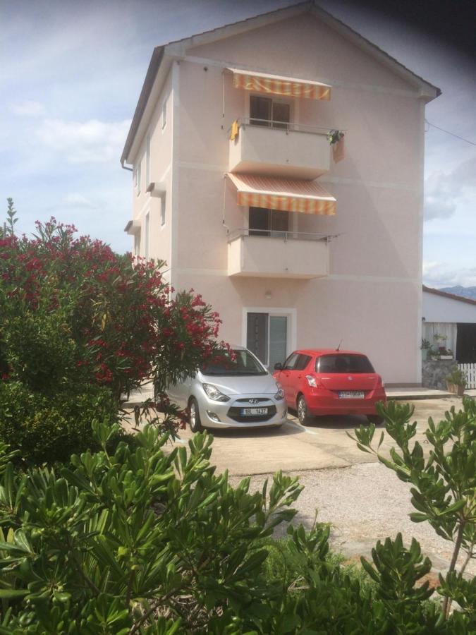Botic Apartments سيلو المظهر الخارجي الصورة