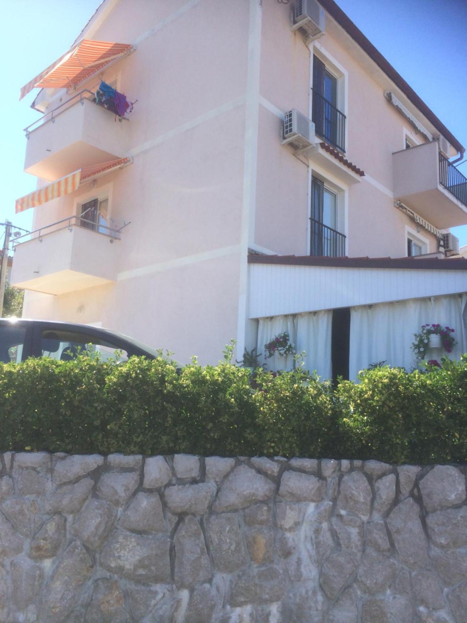 Botic Apartments سيلو المظهر الخارجي الصورة